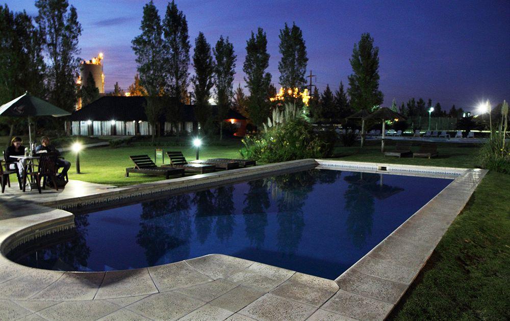 Wyndham Garden Campana Hotel Exterior foto