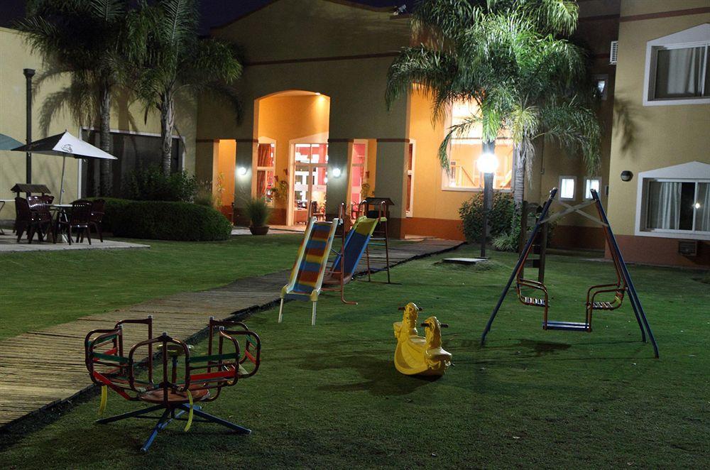 Wyndham Garden Campana Hotel Exterior foto