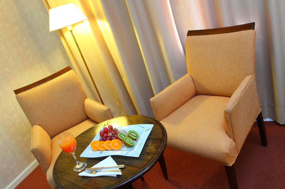 Wyndham Garden Campana Hotel Exterior foto