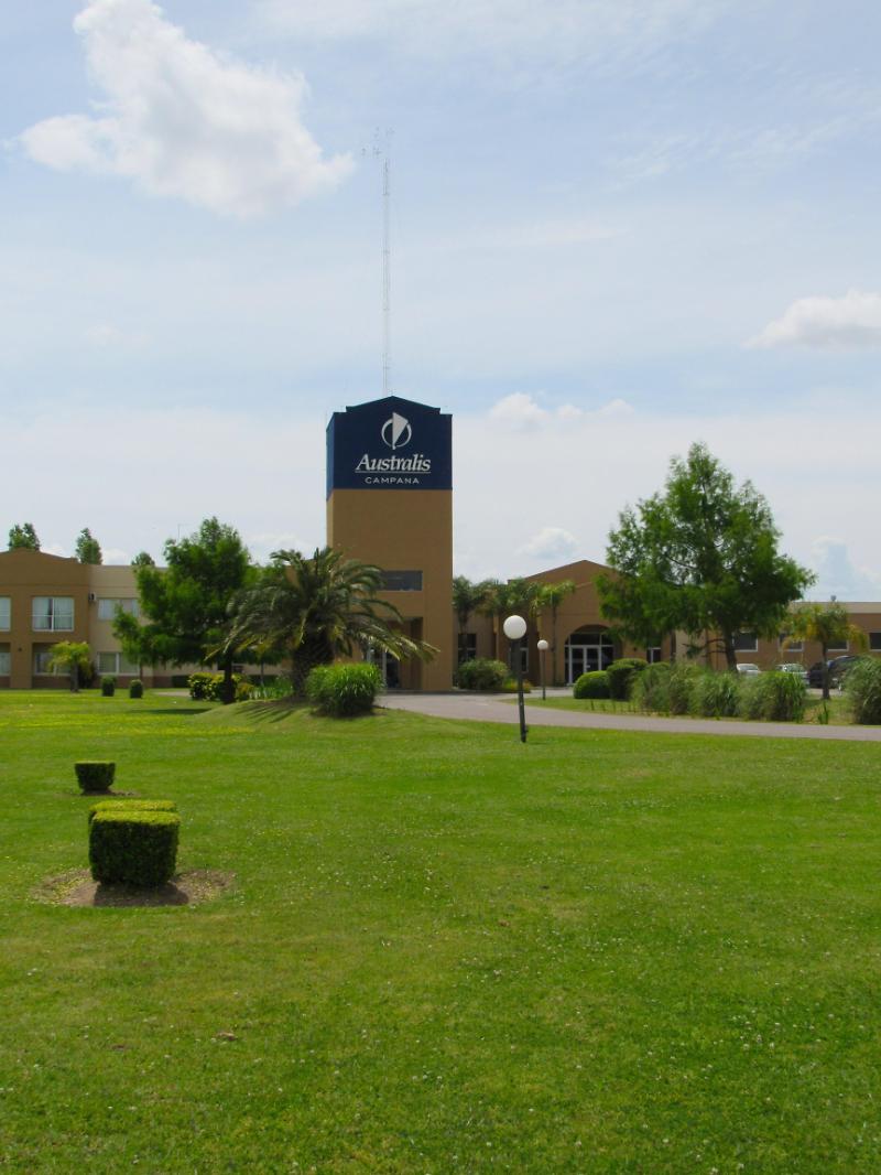 Wyndham Garden Campana Hotel Exterior foto