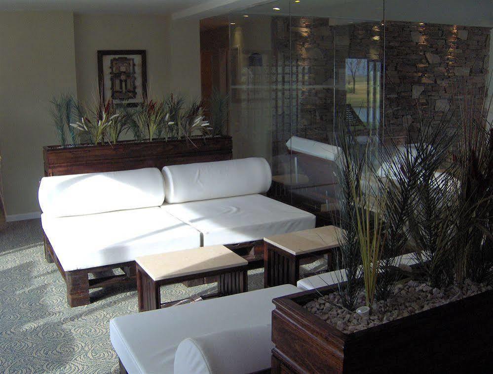 Wyndham Garden Campana Hotel Exterior foto